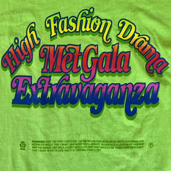Christopher John Rogers High Fashion Drama Met Neon Green Graphic Tee Large NWT - Picture 4 of 10